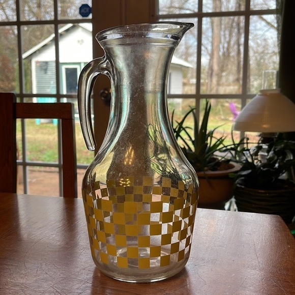 Vintage Mid Century Gingham Pitcher Yellow Pitcher Lemonade Pitcher - Picture 2 of 5